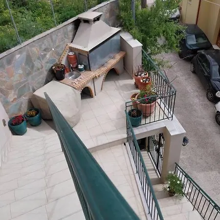 Mountain & Sea View House *